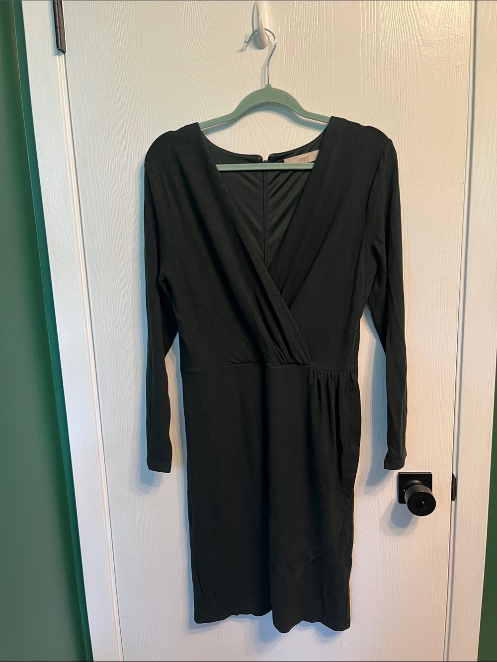 Loft size 8, dark green, mid length dress!